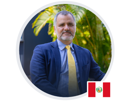 Dr. Víctor Baca Oneto