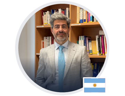 Dr. Oscar Cuadros