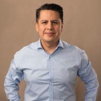 Víctor Lozano